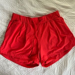 Lululemon Stroll at Sundown Short